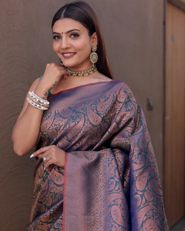 Bottle_Green_Timeless_Kanchipuram_Sarees_A_Heritage_of_Elegance_With_Blouse_Piece_Attached